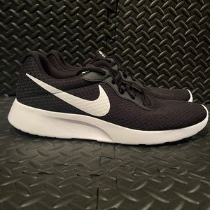 Men’s Nike tanjun size 13